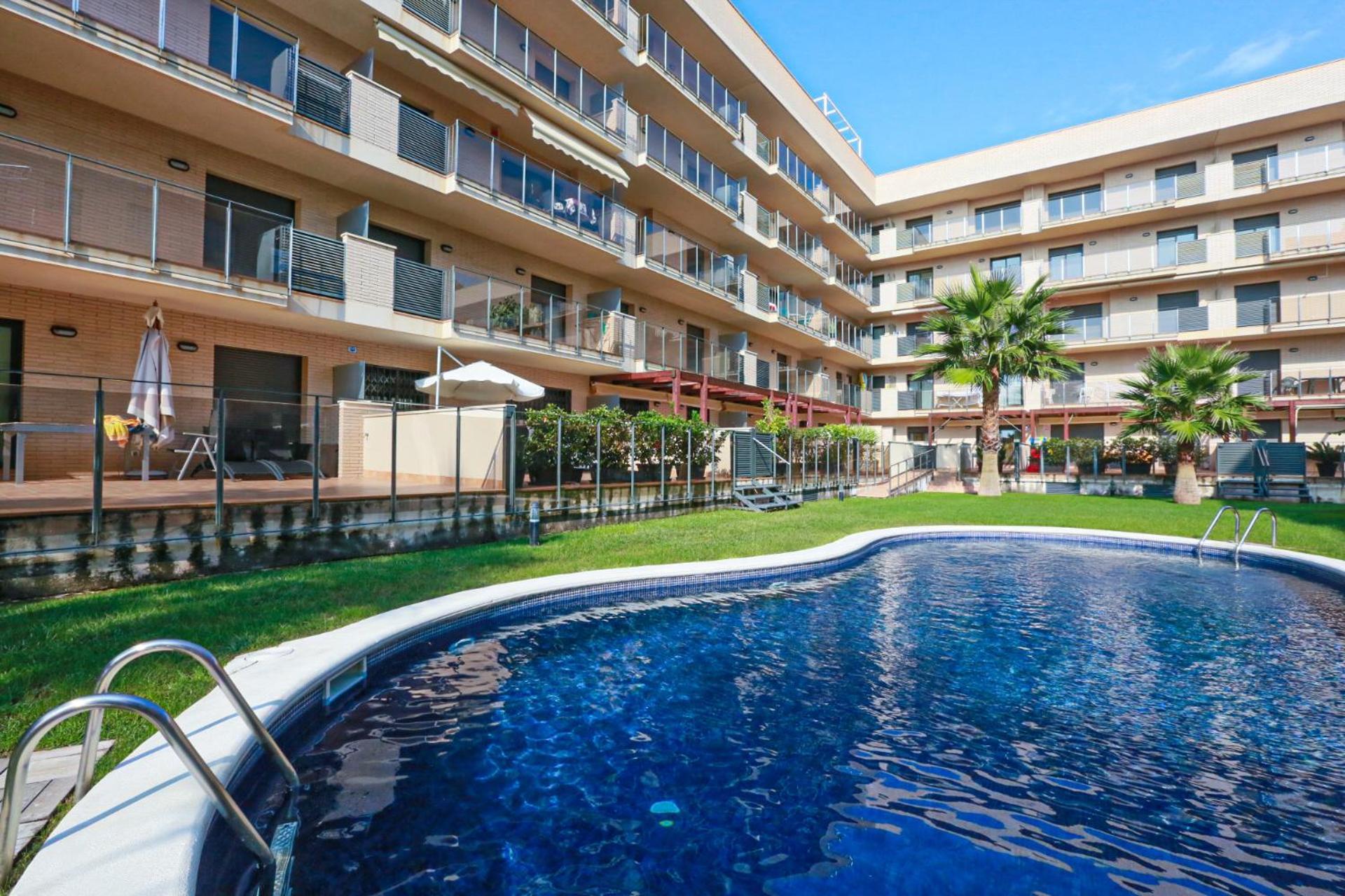 Marina Bjs D - Solo Familias Apartment Cambrils Luaran gambar