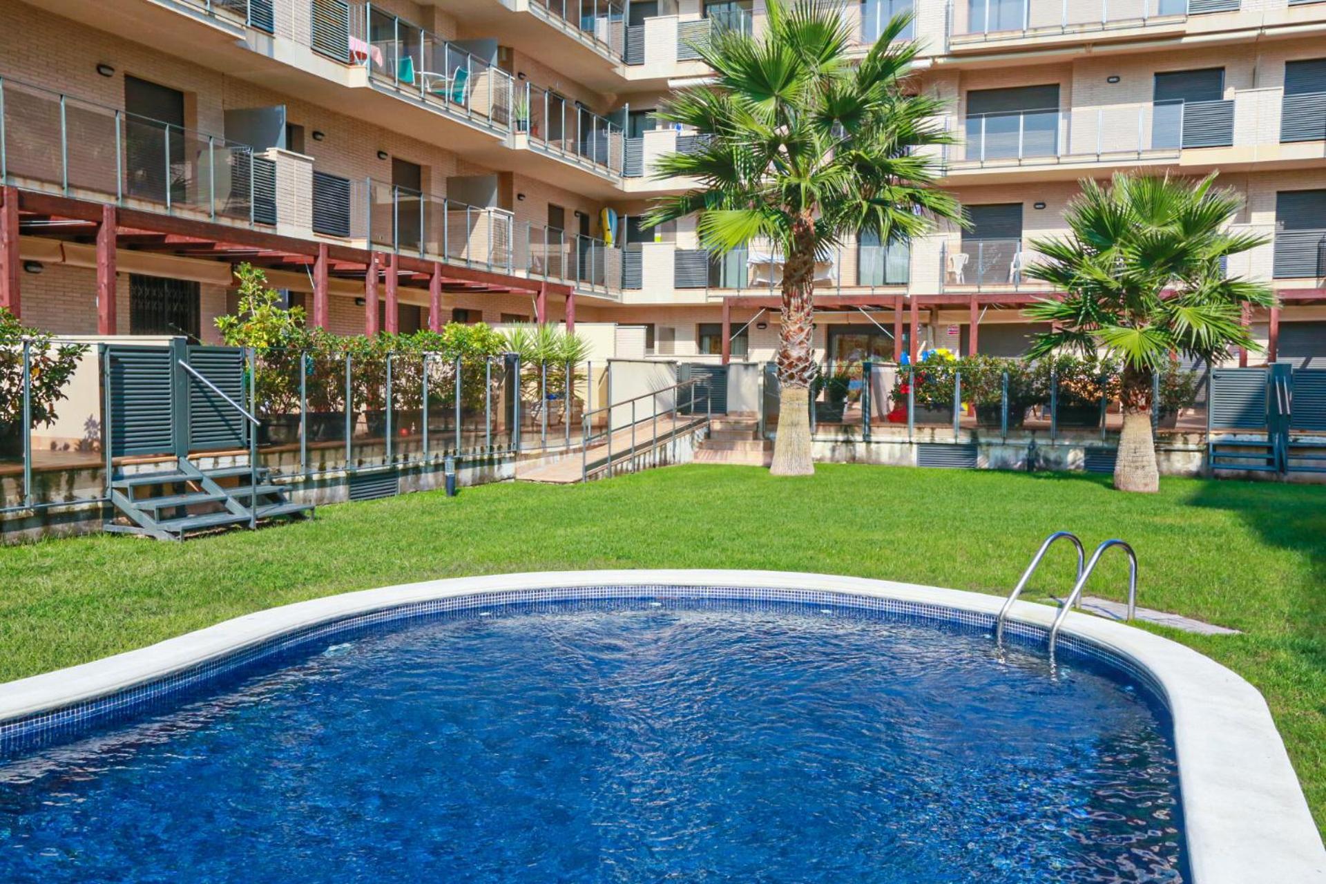 Marina Bjs D - Solo Familias Apartment Cambrils Luaran gambar